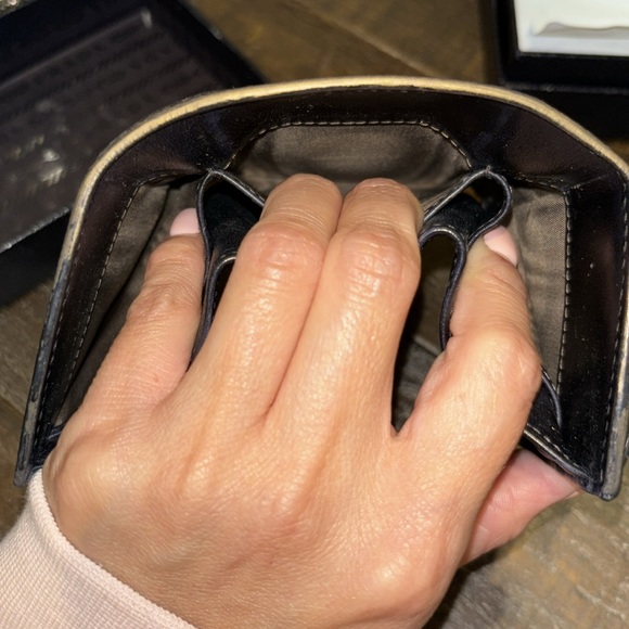 Prada trifold wallet. RARE. In excellent condition. Metallic silver and gold blk - Picture 9 of 11